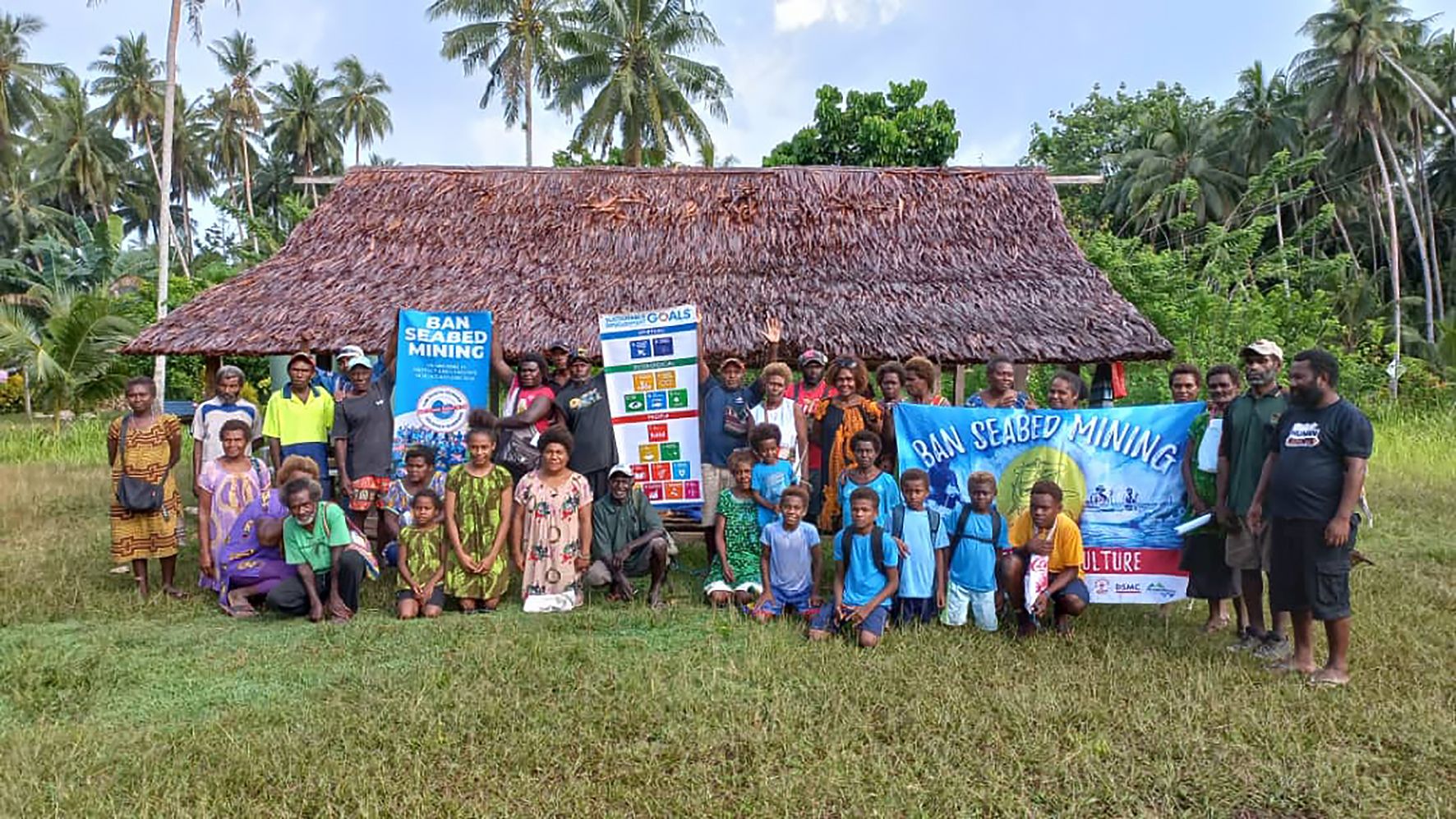 Communities in New Ireland Province, Papua New Guinea call for a ban on deep sea mining and for all exploration and mining licences to be cancelled. Credit: Alliance of Solwara Warriors